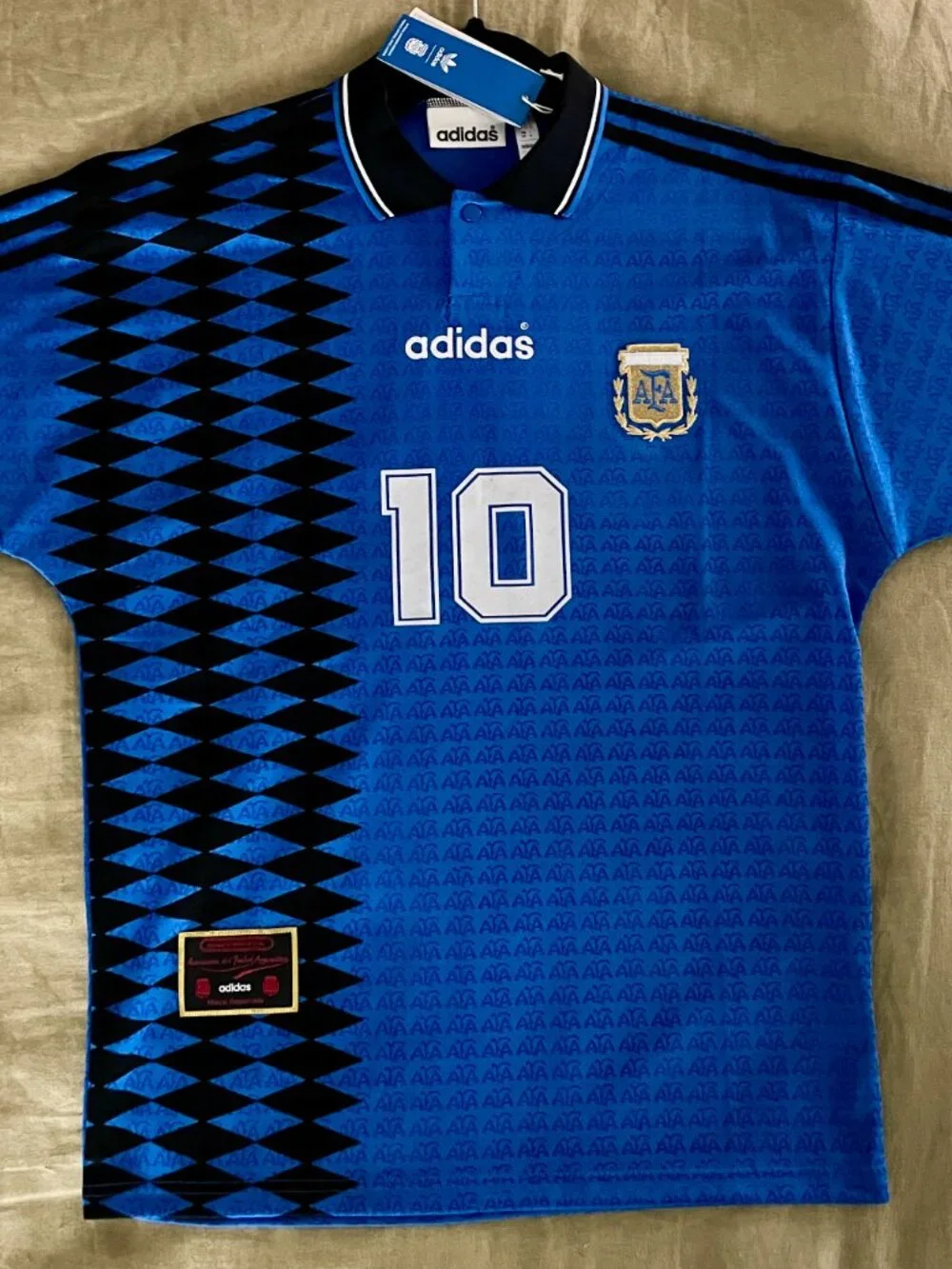1994 Argentina adidas Originals Away Shirt #10 (Maradona) - Size Small - NWT